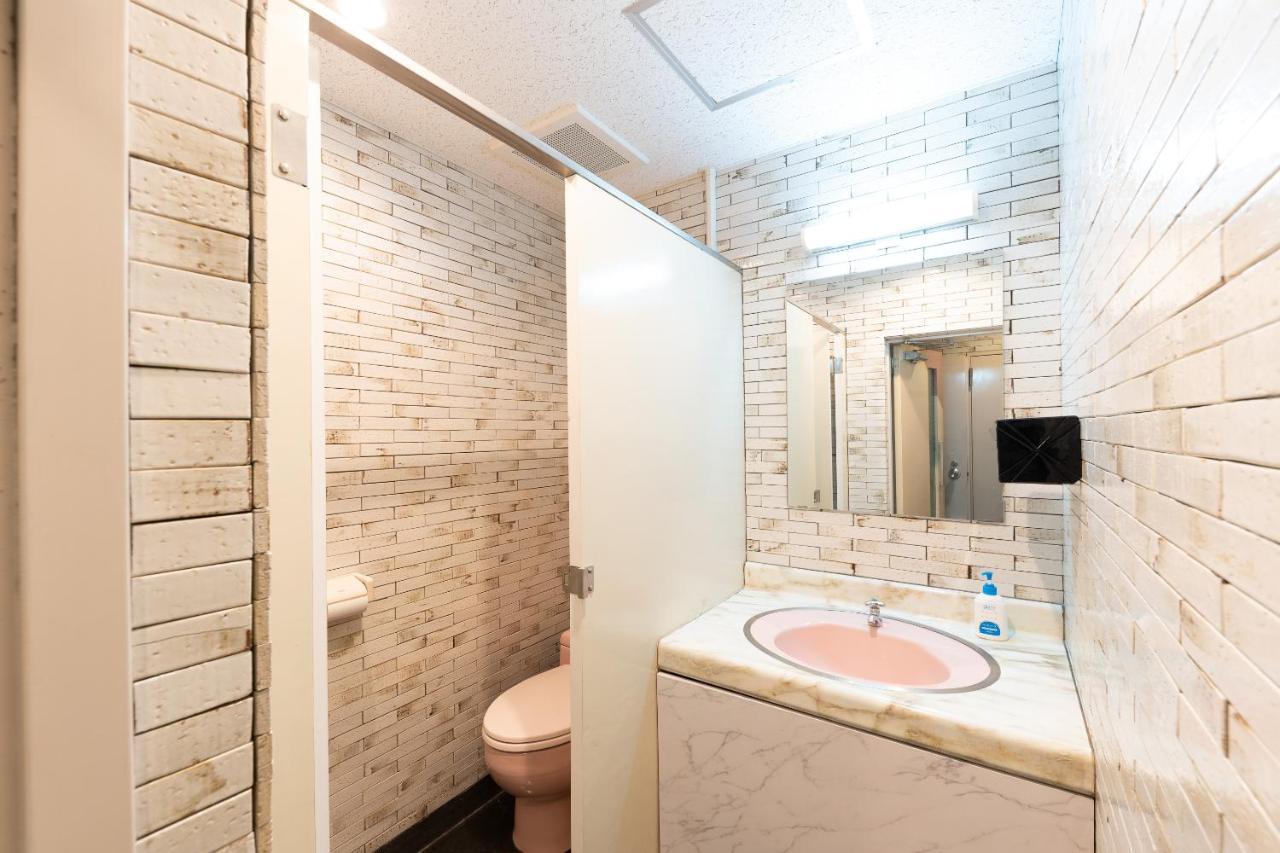Oyo Hotel Exsaison Sugamo Tokio Exterior foto